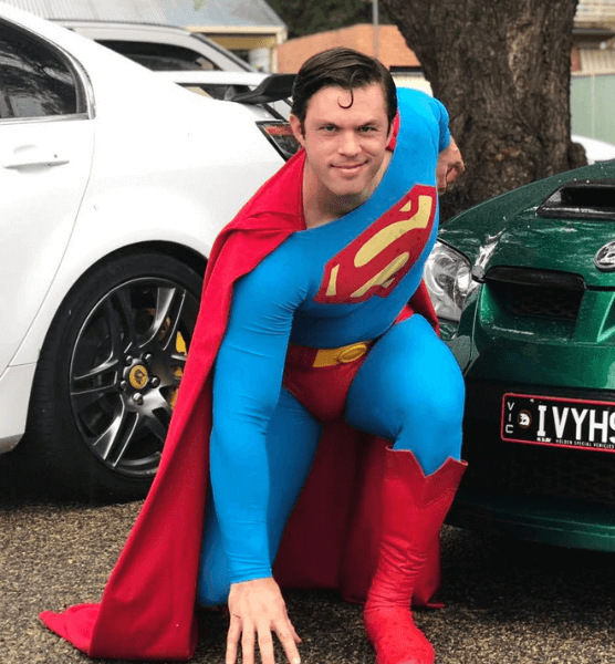 characters-for-birthday-parties-superman