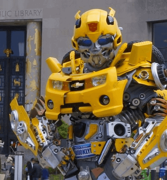 characters-for-birthday-parties-transformer-optimus