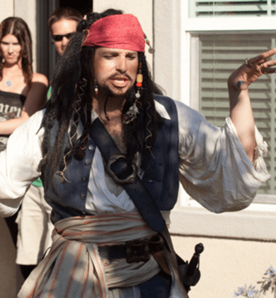 rent-a-character-for-a-birthday-party-pirate-jack-sparrow