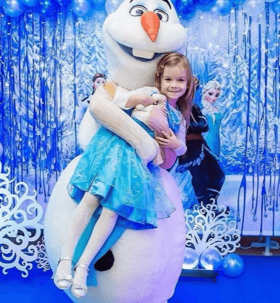 frozen-characters-for-birthday-party-olaf