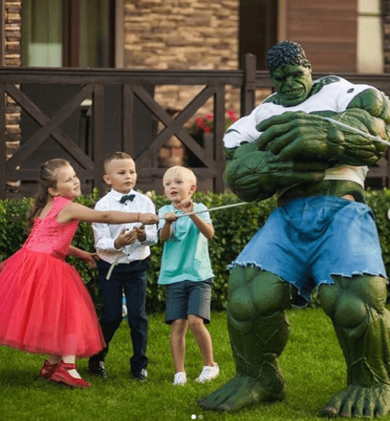 rent-a-superhero-for-a-birthday-party-hulk